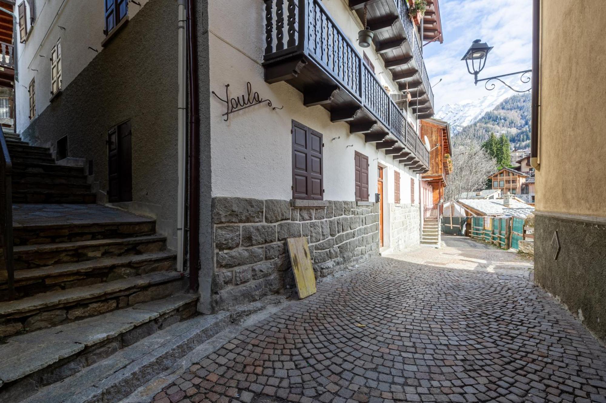 Appartamento La Villette- Comodo E Ben Posizionato - Cour 0220 Courmayeur Exteriör bild